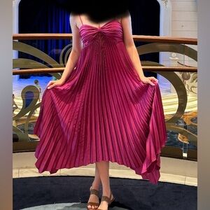 PETAL & PUP Vikki midi length dress. Size 6. Great condition. Wore once